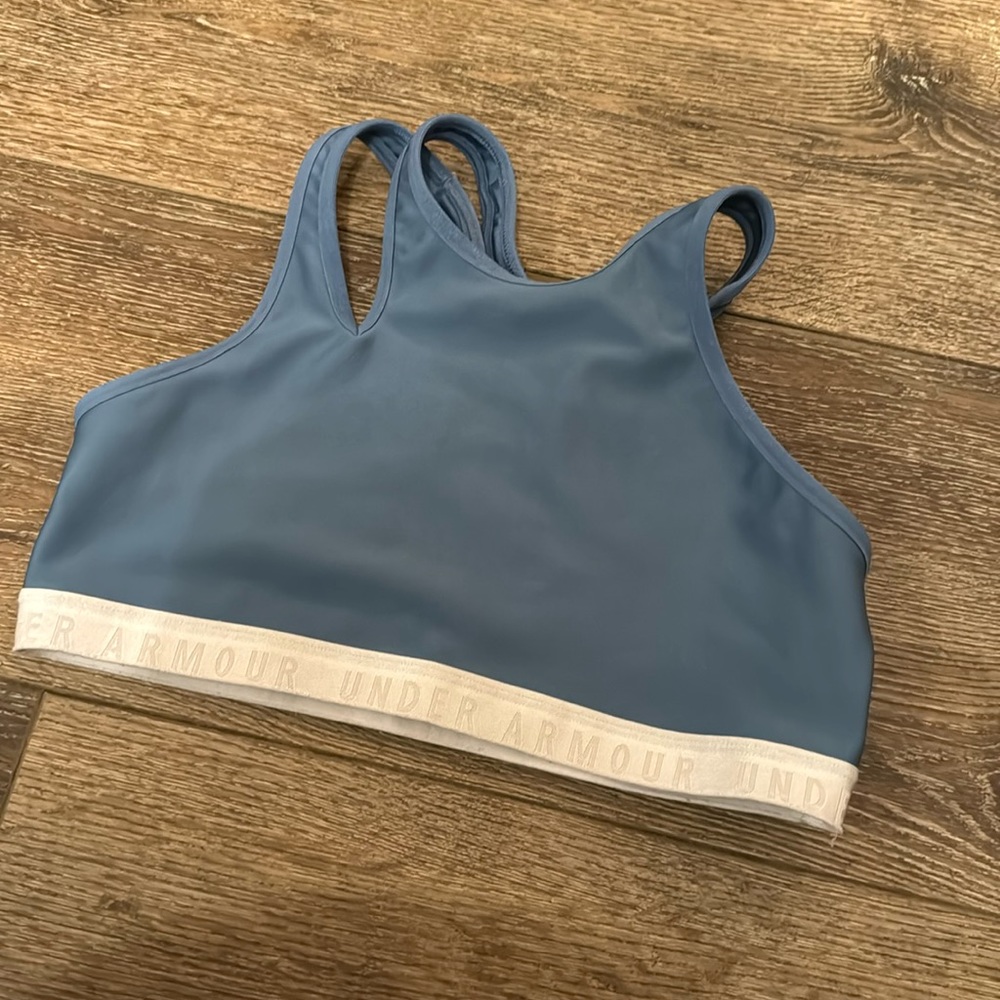 Under armour sports bra medium